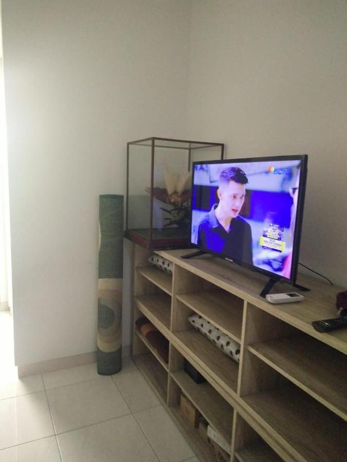 Springlake Apartemen 2Br-Sumarecon-Bekasi, By Bu Johan Exterior foto